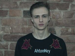 AhtonMey Video Sexe