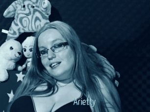 Arietty Video Sexe
