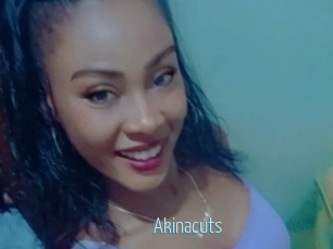Akinacuts
