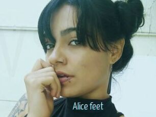 Alice_feet