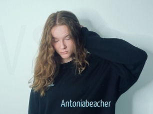 Antoniabeacher