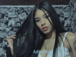 Ashley_hopp