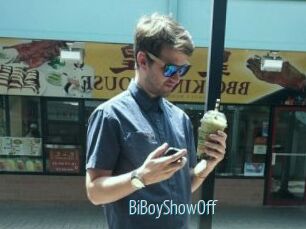 BiBoyShowOff