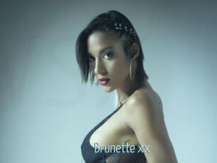 Brunette_xx