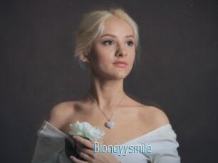 Blondyysmile