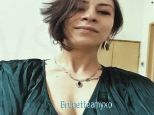 Brunetteamyxo