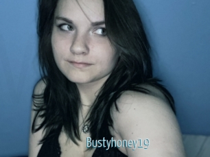 Bustyhoney19