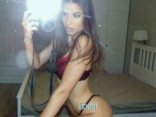 Cinder Video Sexe