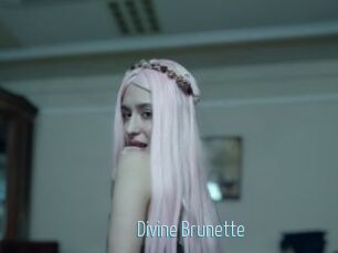 Divine_Brunette