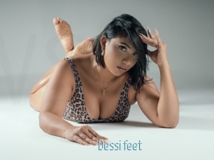 Dessi_feet