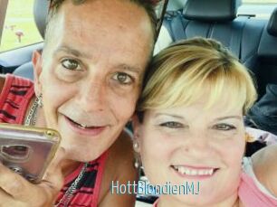HottBlondienMJ