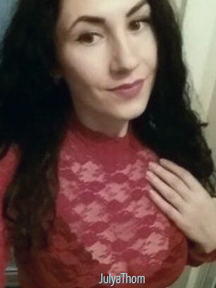 JulyaThom