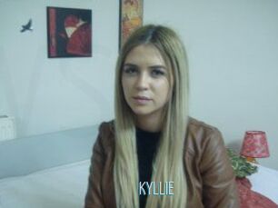 KYLLIE_