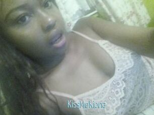 KissMeKiona