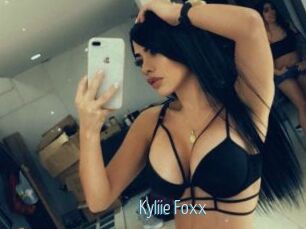Kyliie_Foxx