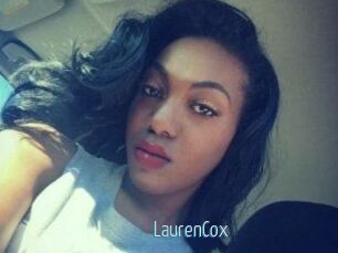 Lauren_Cox