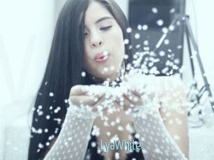 LyaWhite