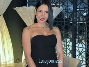 Lara_jonness
