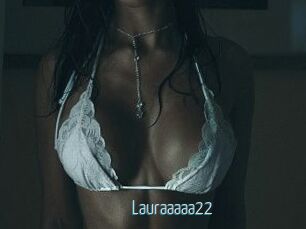 Lauraaaaa22