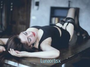 Lunaortisx