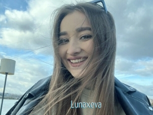 Lunaxeva
