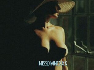 MISSDIVINEXXX