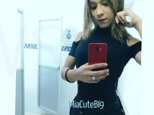 MiaCuteBl9
