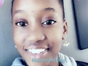 MiaLovesHotthings