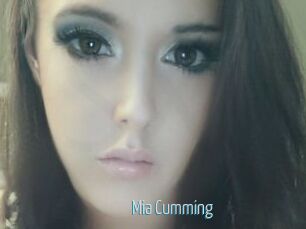 Mia_Cumming