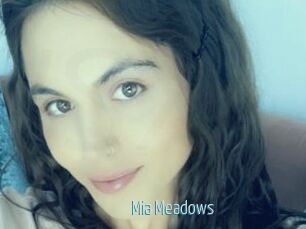 Mia_Meadows
