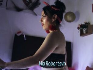 Mia_Robertsvh