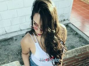 Mia_Thaylor