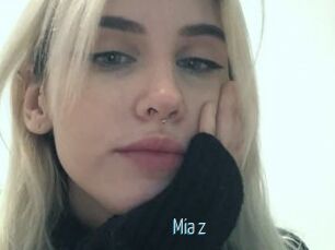 Mia_z