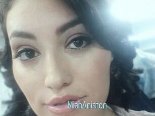 MiahAniston