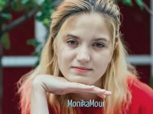 MonikaMour