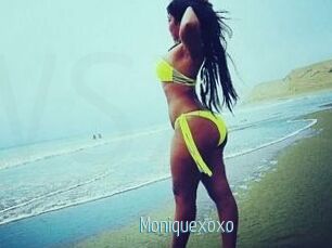 Moniquexoxo