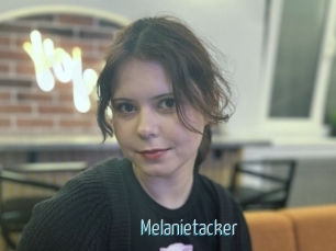 Melanietacker