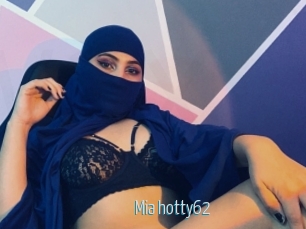 Mia_hotty62