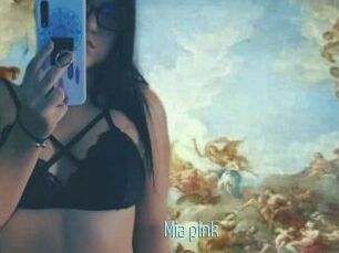 Mia_pink