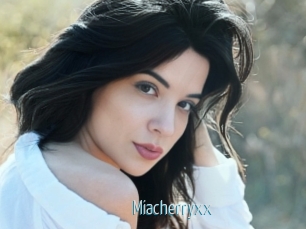 Miacherryxx