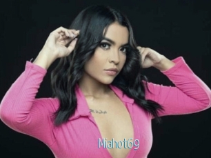 Miahot69