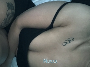 Miaxxx