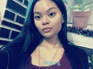 Mia_yung