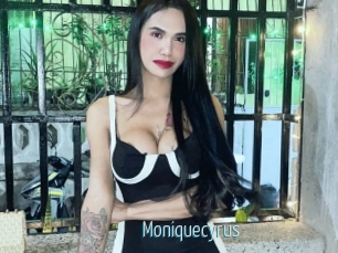 Moniquecyrus