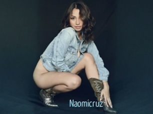 Naomicruz