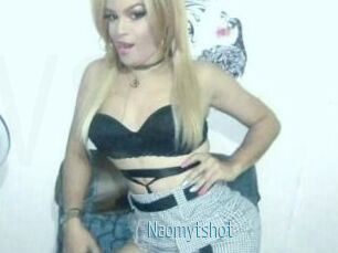 Naomytshot