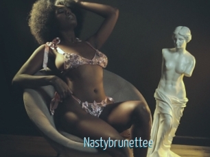 Nastybrunettee