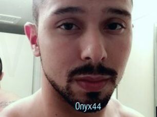 Onyx44
