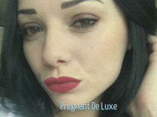 Pregnant_De_Luxe