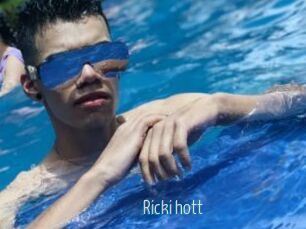 Ricki_hott